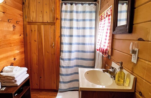 Rangeley Cabin | Rustic Lakefront Cabin - Close to Saddleback ski area and snowmobile trailheads