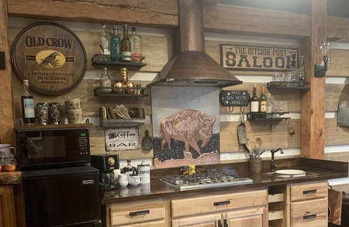 Hot Springs Cabin | Rustic, Luxury, Equestrian, Cabin, NO EXTRA FEES. Complimentary Wine & Snacks!