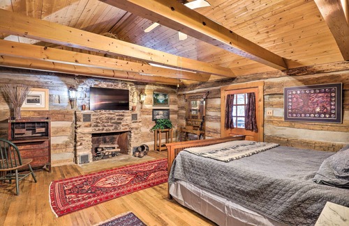 Wolf Laurel Cabin | Rustic Mars Hill Cabin: 20 Miles to Asheville!