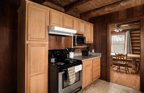Front Royal Cabin | Rustic Mountain Log Cabin Perched on a cliff side above the Shenandoah River