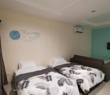 Lumut Apartment | Rustic one bedroom unit for 4pax by Jomy Management