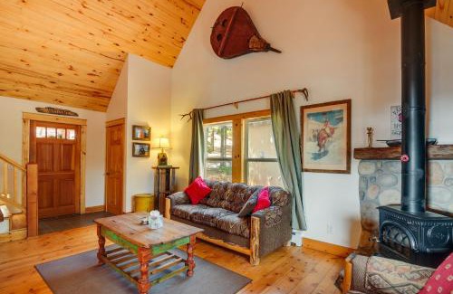 Pagosa Springs House | Rustic Pagosa Springs Cabin with Hot Tub and Game Room