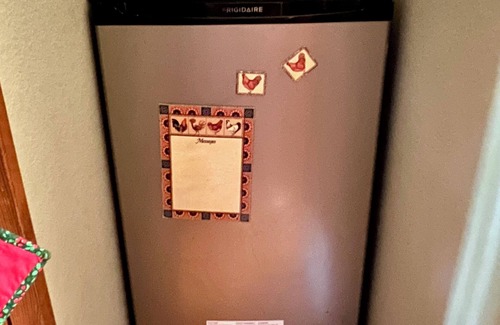 Brimfield Cottage | Rustic private lake cottage/cabin found nestled in Amish Country in northeast In