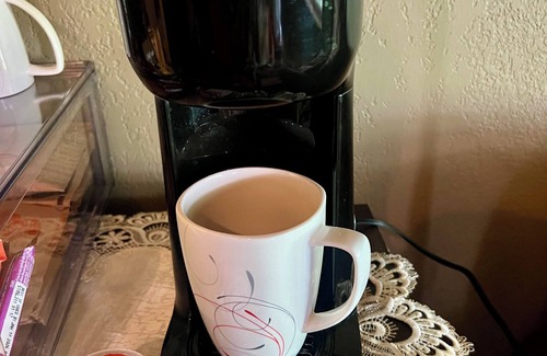 Brimfield Cottage | Rustic private lake cottage/cabin found nestled in Amish Country in northeast In