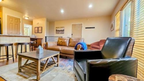 Eden House | Rustic Ridge with Gym and Game Room