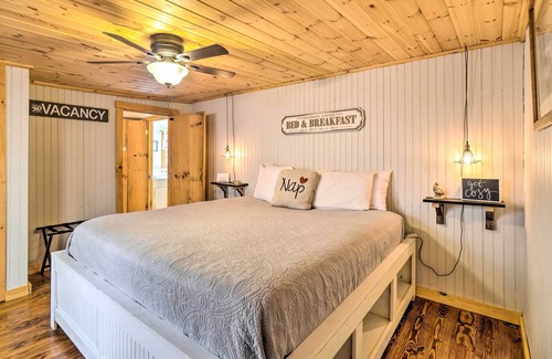 Robbinsville Cabin | Rustic Robbinsville Cabin w/ Fire Pit!