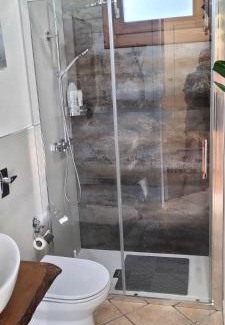 Valderice Ski Chalet | RUSTICO FRA IL VERDE E IL MARE a LIDO VALDERICE