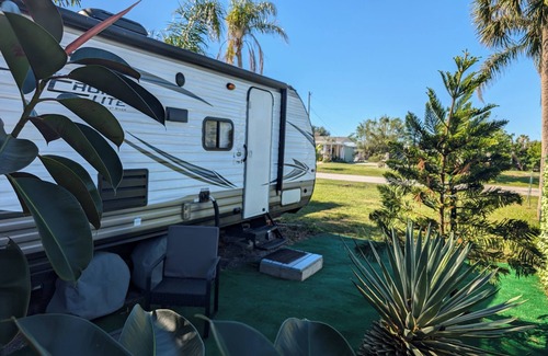 Englewood South House | RV/camper in terrific Via Madonna property