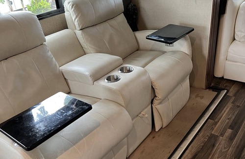 Fort Lauderdale House | RV in premiere park and marina on the New River
