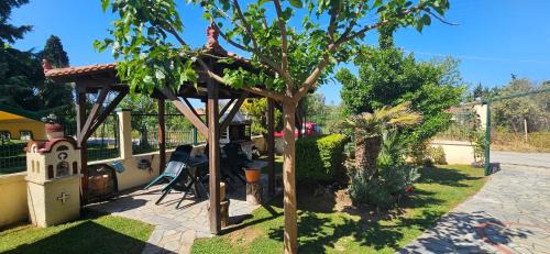 Nea Propontida House | Ryan's house
