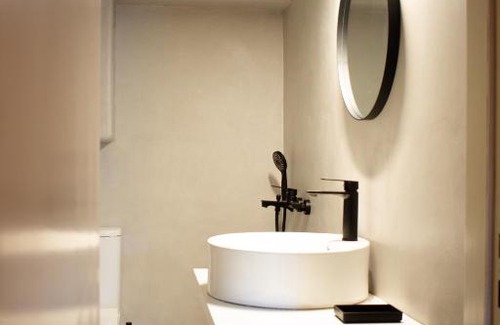 Patras Apartment | RYB Colour Apartment