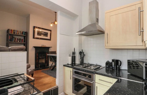 Scarborough Cottage | RYDAL COTTAGE, pet friendly, character holiday cottage in Scarborough