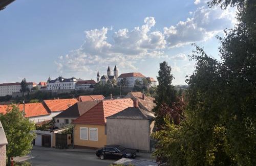 Veszprem Apartment | Séd Völgye Apartman