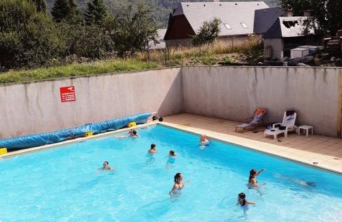 Vignec Apartment | Séjour Pyrénéen Authentique: T2 Cabine, Terrasse, Piscine, Proche St-Lary-Soulan, Navette Gratuite - FR-1-504-139