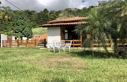 Sao Roque do Canaa House | Sítio Para Temporada