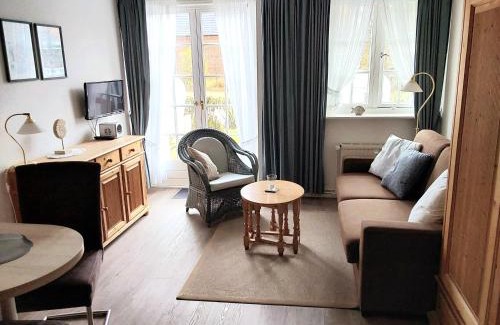Rantum Apartment | Söl'ring Hüs "Reetstübchen"