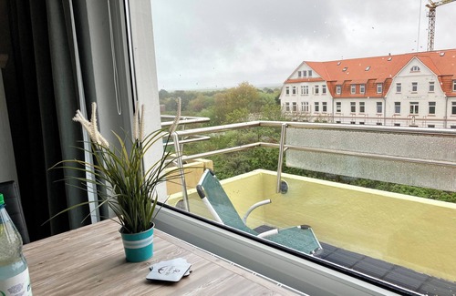 Wangerooge Apartment | Südbalkon mit Blick Über den Osten der Insel