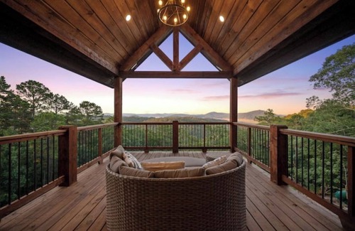 Broken Bow House | S'mores Sunrise Retreat - 7BD-6.5Bath - Luxury Lakeview House - Sleeps 30
