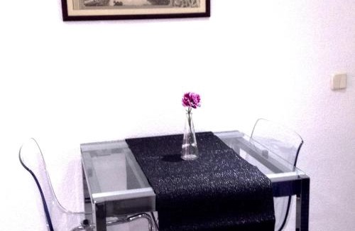Embajadores Apartment | S42 Estudio en Madrid Centro con Wifi