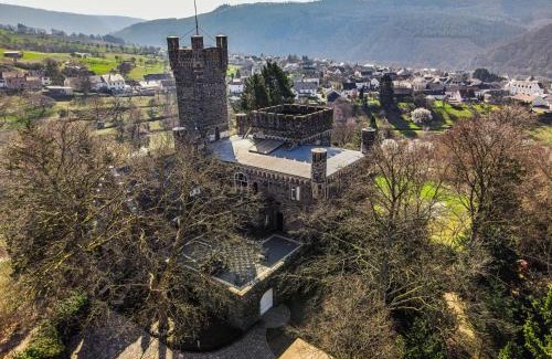 Serrig House | Saar Castle - cozy Mansion near vineyard