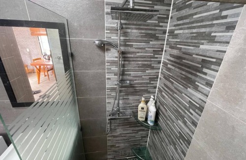 Sacheon House | Sacheon Sagyejeol Pension