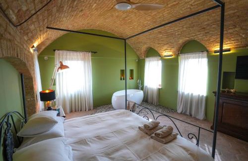 Rade Hotel | Sacro e Profano Albania