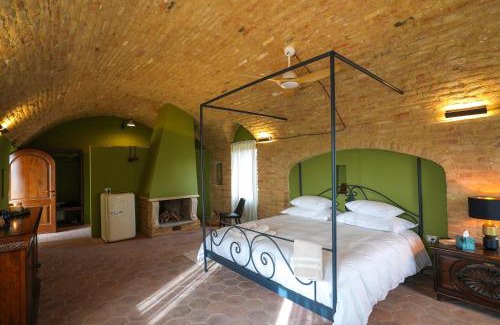 Rade Hotel | Sacro e Profano Albania