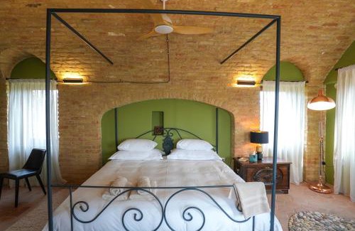 Rade Hotel | Sacro e Profano Albania