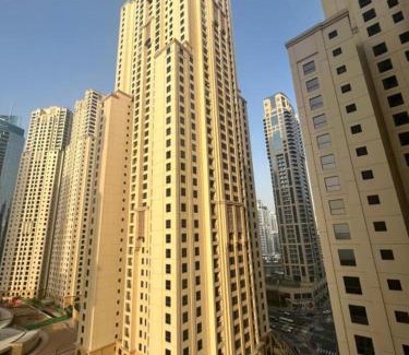 Dubai Marina Apartment | Sadaf 7 House Jbr for tourists - BEDSPACE