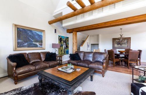 Saddle Ridge Apartment | Saddle Ridge V2 by Moonlight Basin Lodging