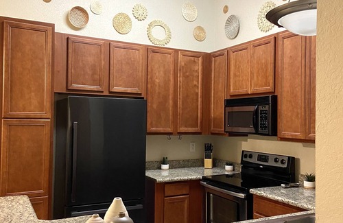 Bermuda Dunes Condo | Saddleback Sunrise Upstairs Condo -Pool,Spa,Gym,Pickle Ball 31 days