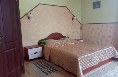 Tatariv Villa | Sadyba Vyshenka