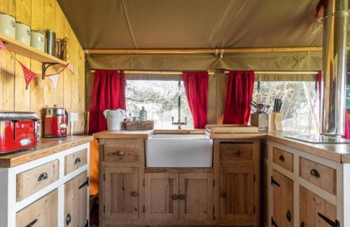 Yarmouth Apartment | Safari Tent 5 With Log Burning Tub At Tapnell Farm