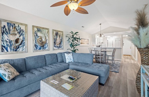 Pawleys Island Condo | "Safe Harbor" Stunning Golf & Lake Viewsn2 Bedroom 2 BathnProfessionally Cleaned