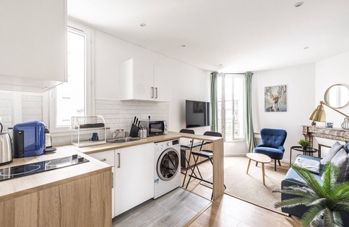 Cœur de Ville Apartment | Safe Haven in the heart of Courbevoie - with Parking - Civil lease