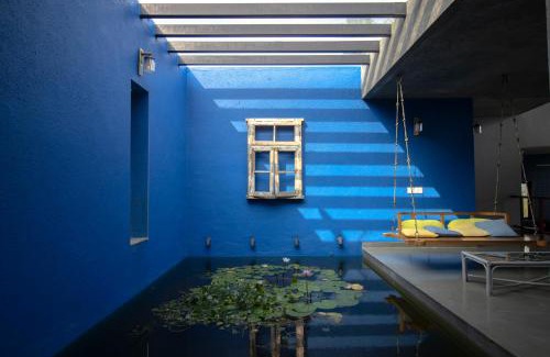 Paud Villa | SaffronStays Solasta, Mulshi - infinity pool villa with Mulshi Dam views