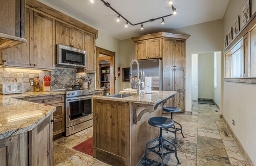 Fruita House | Sagebrush V: Gorgeous Yard w/Large Patio!