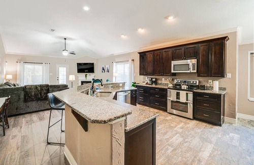 Saginaw House | Saginaw Home w/ Fenced Yard: 11 Mi to Fort Worth!