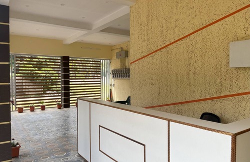 Aduthurai Apartment | Sai Ayush Homestay