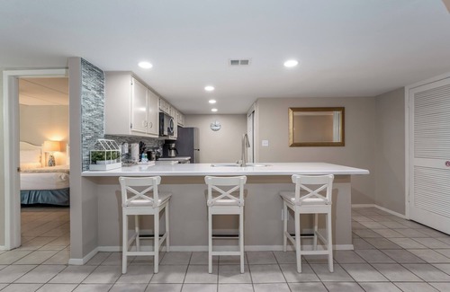 South Padre Island Condo | Saida IV 203 - Beachfront 2 Bedroom Condo, 3 Pools and Hot Tubs, Tennis and More