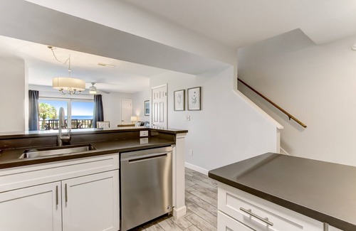 American Beach Condo | Sailmaker Getaway Oceanfront Condo on Amelia Island