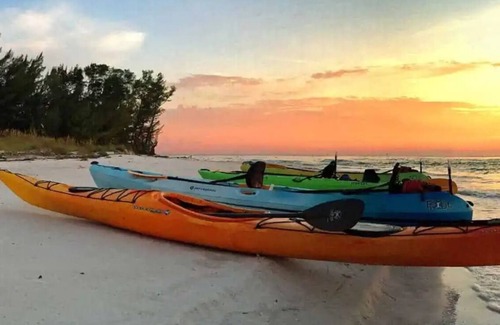 Bradenton Beach Boat Rental | SailorAntics