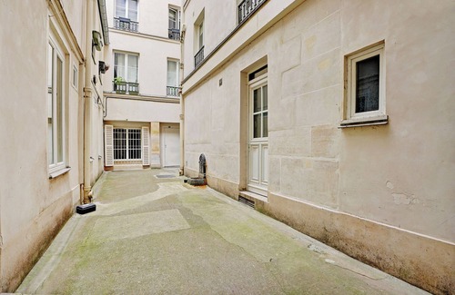 Saint-Germain-des-Pres Apartment | Saint-Germain - Rue Jacob, calm and chic in the center of everything