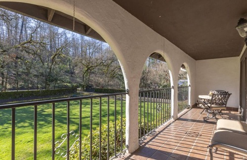 Deer Park House | Saint Helena Wine Villa | Luxury Vineyard Retreat