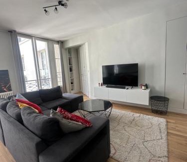 Quartier de la Place-Vendome Apartment | Saint-Honore - Luxury apartment 1 BR