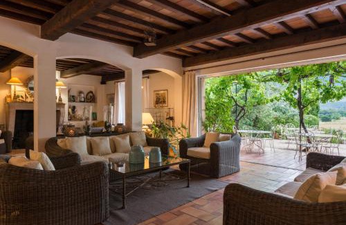 Cote d'Azur- French Riviera Hotel | Saint-Vincent