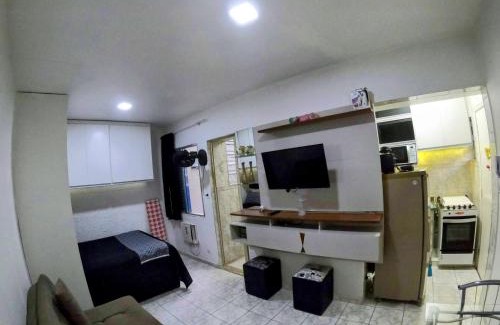 Ponta da Praia Apartment | Sala living em prédio Familiar na Av da Praia