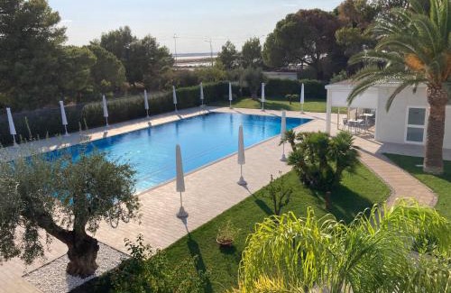 Margherita di Savoia Hotel | SALAPIA SALIS RESORT