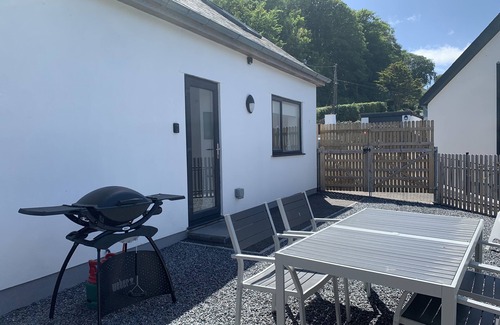 Salcombe House | Salcombe house, sleeps 4, with parking, 5 minute walk to town
