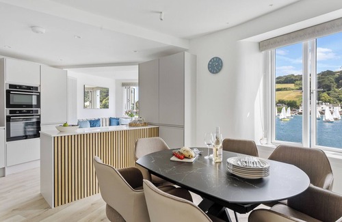 Salcombe House | Salcombe Waterfront Luxury - The Watch House